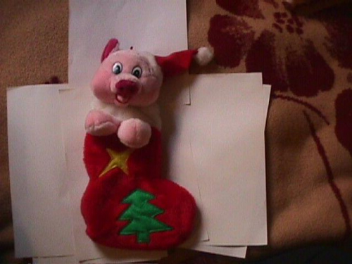 świąteczna różowa świnka na malutkie prezenty pod choinkę