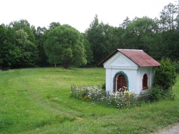 SulĂłw - kapliczka
